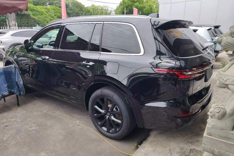 Used Li Auto ONE 2021 Extended-Range 6-Seater Version Rear Left 45 Deg