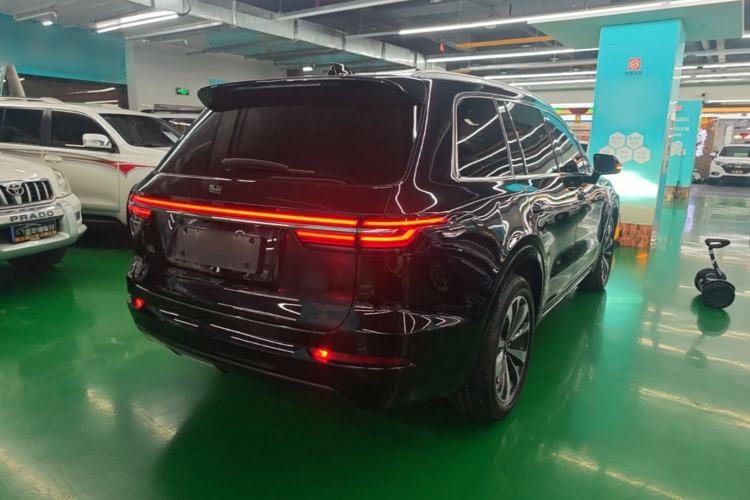 Used Li Auto ONE 2021 Extended-Range 6-Seater Version Rear Right 45 Deg