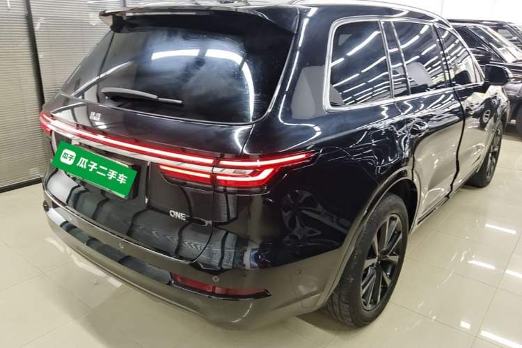 Used Li Auto ONE 2021 Extended-Range 6-Seater Version Rear Right 45 Deg