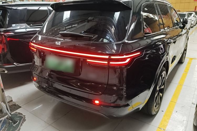 Used Li Auto ONE 2021 Extended-Range 6-Seater Version Rear Right 45 Deg