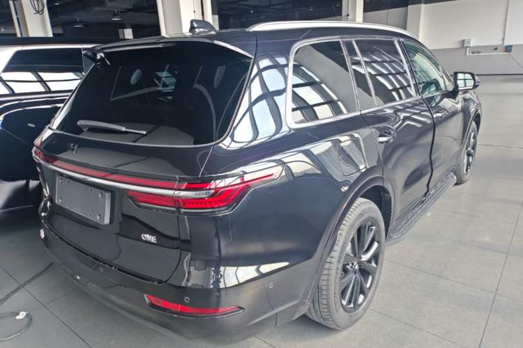 Used Li Auto ONE 2021 Extended-Range 6-Seater Version Rear Right 45 Deg