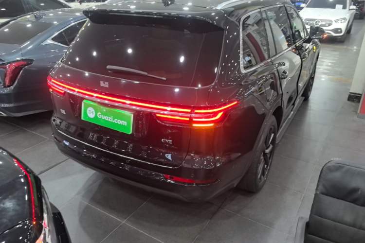 Used Li Auto ONE 2021 Extended-Range 6-Seater Version Rear Right 45 Deg
