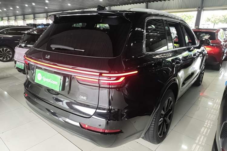 Used Li Auto ONE 2021 Extended-Range 6-Seater Version Rear Right 45 Deg