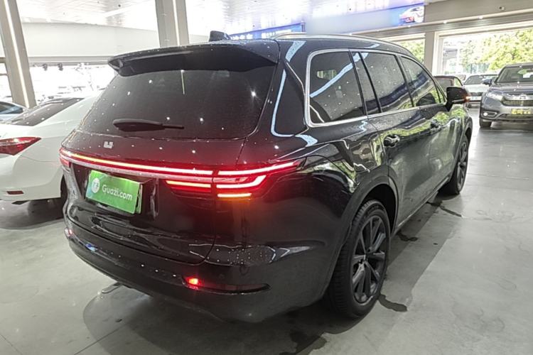 Used Li Auto ONE 2021 Extended-Range 6-Seater Version Rear Right 45 Deg
