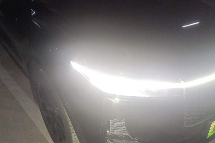 Used Li Auto ONE 2021 Extended-Range 6-Seater Version Right Front Headlight
