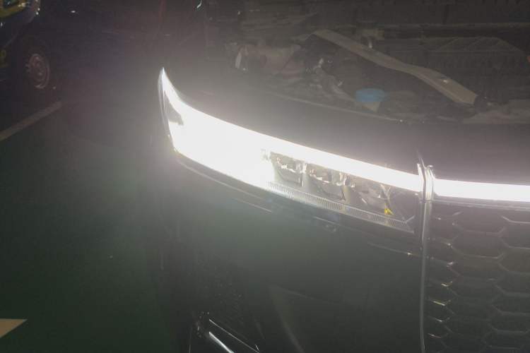 Used Li Auto ONE 2021 Extended-Range 6-Seater Version Right Front Headlight