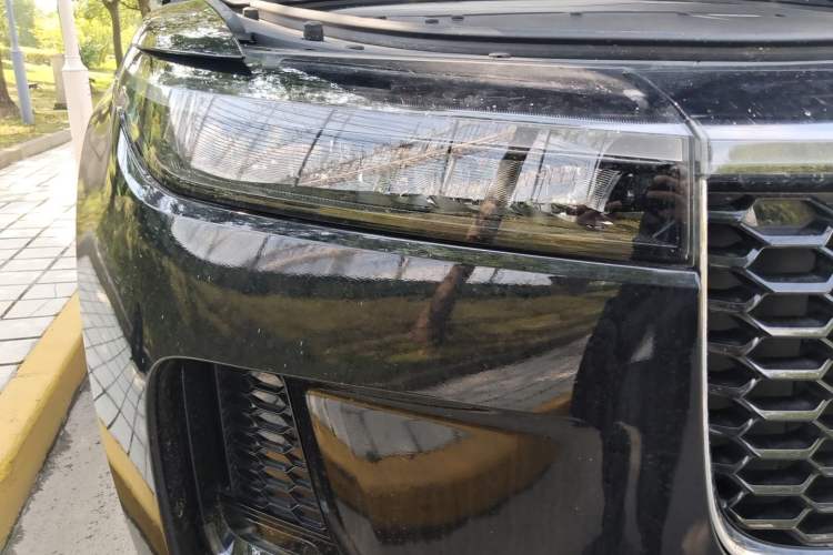 Used Li Auto ONE 2021 Extended-Range 6-Seater Version Right Front Headlight