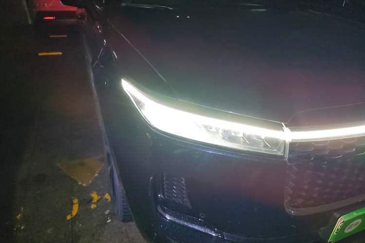 Used Li Auto ONE 2021 Extended-Range 6-Seater Version Right Front Headlight