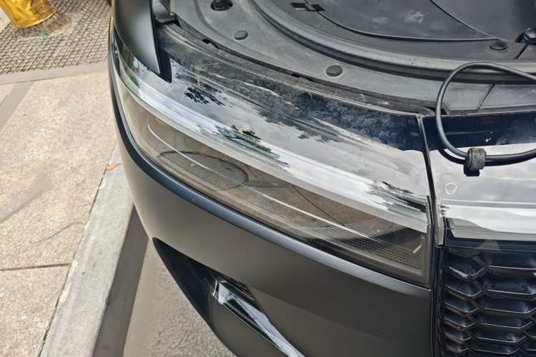 Used Li Auto ONE 2021 Extended-Range 6-Seater Version Right Front Headlight