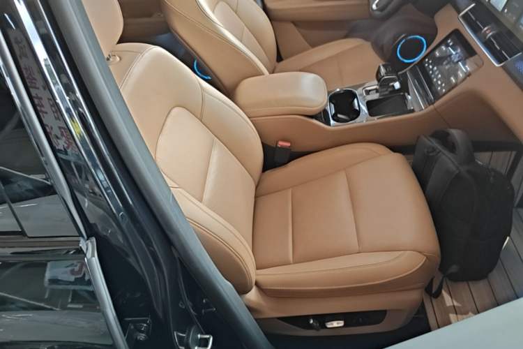Used Li Auto ONE 2021 Extended-Range 6-Seater Version Right Front Seat