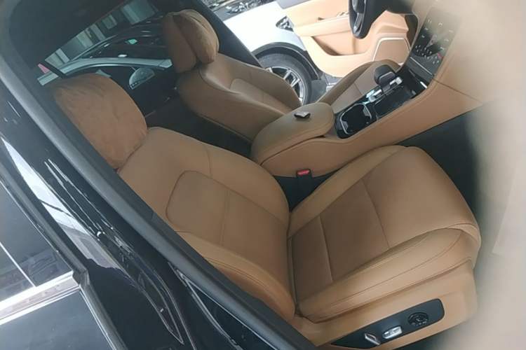 Used Li Auto ONE 2021 Extended-Range 6-Seater Version Right Front Seat
