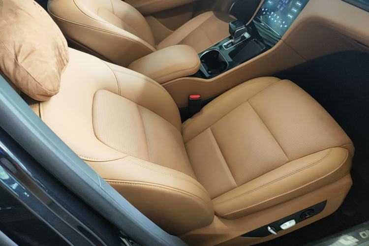 Used Li Auto ONE 2021 Extended-Range 6-Seater Version Right Front Seat