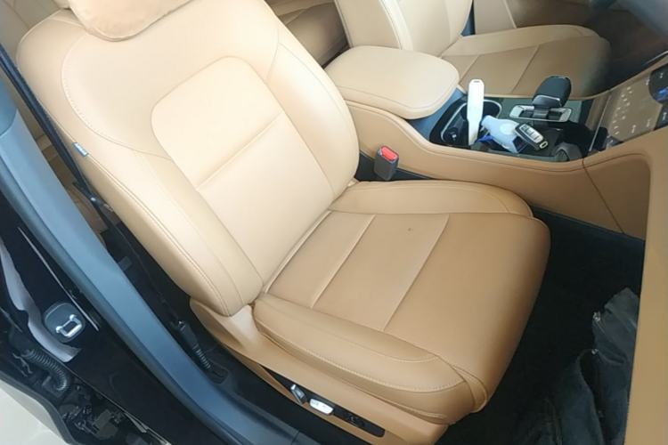 Used Li Auto ONE 2021 Extended-Range 6-Seater Version Right Front Seat
