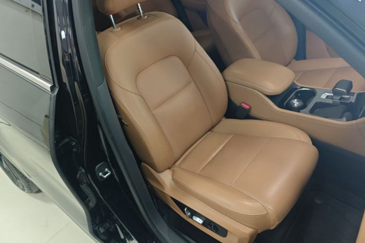 Used Li Auto ONE 2021 Extended-Range 6-Seater Version Right Front Seat