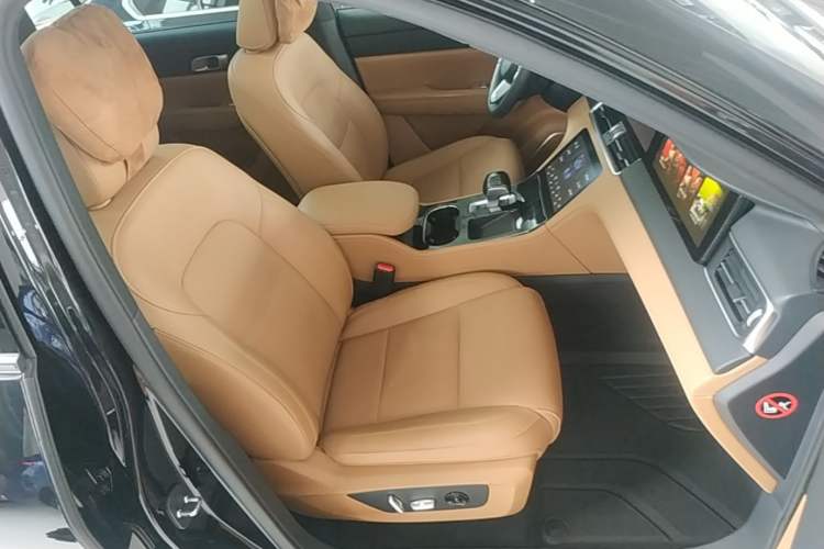 Used Li Auto ONE 2021 Extended-Range 6-Seater Version Right Front Seat