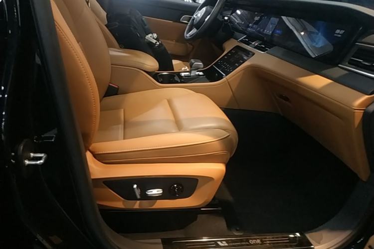 Used Li Auto ONE 2021 Extended-Range 6-Seater Version Right Front Seat