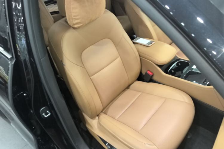 Used Li Auto ONE 2021 Extended-Range 6-Seater Version Right Front Seat