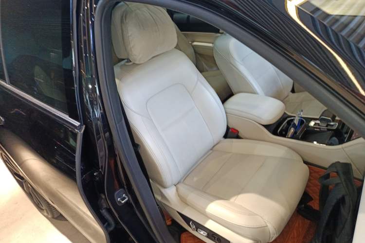 Used Li Auto ONE 2021 Extended-Range 6-Seater Version Right Front Seat