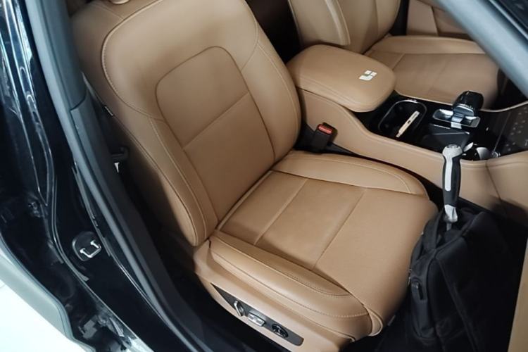 Used Li Auto ONE 2021 Extended-Range 6-Seater Version Right Front Seat