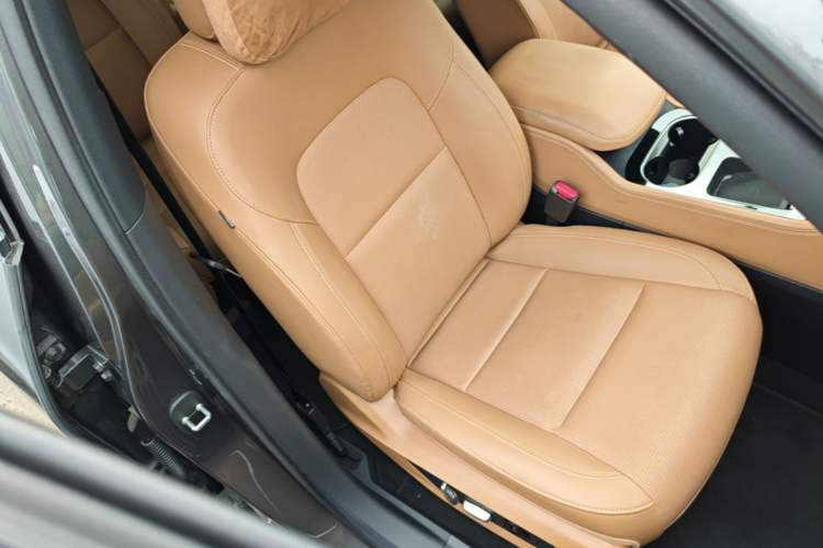 Used Li Auto ONE 2021 Extended-Range 6-Seater Version Right Front Seat