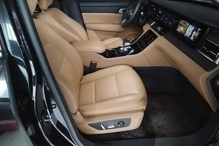 Used Li Auto ONE 2021 Extended-Range 6-Seater Version Right Front Seat