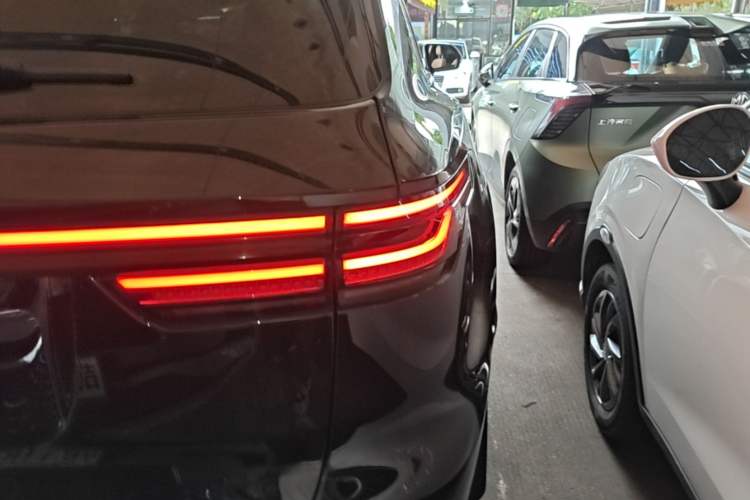 Used Li Auto ONE 2021 Extended-Range 6-Seater Version Right Rear Taillight