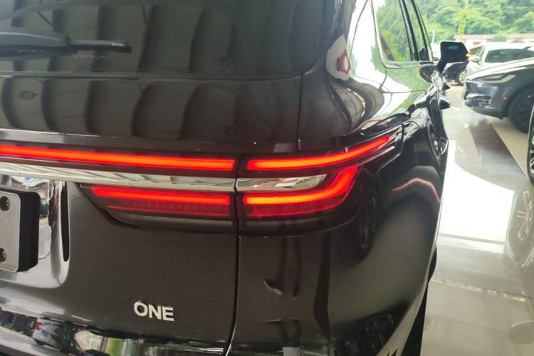 Used Li Auto ONE 2021 Extended-Range 6-Seater Version Right Rear Taillight