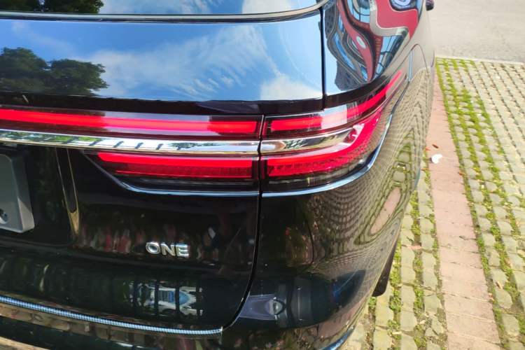 Used Li Auto ONE 2021 Extended-Range 6-Seater Version Right Rear Taillight