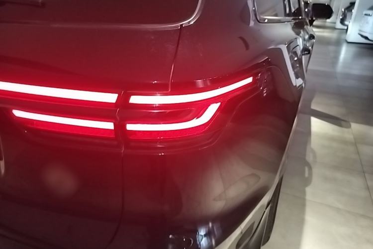 Used Li Auto ONE 2021 Extended-Range 6-Seater Version Right Rear Taillight