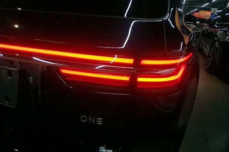 Used Li Auto ONE 2021 Extended-Range 6-Seater Version Right Rear Taillight