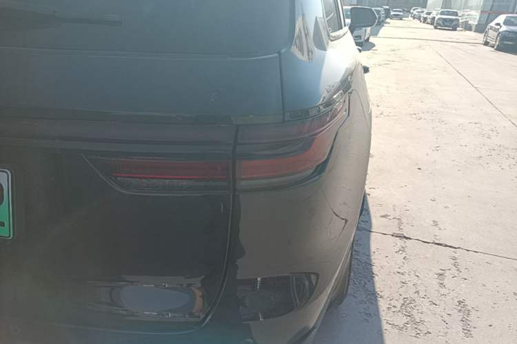 Used Li Auto ONE 2021 Extended-Range 6-Seater Version Right Rear Taillight