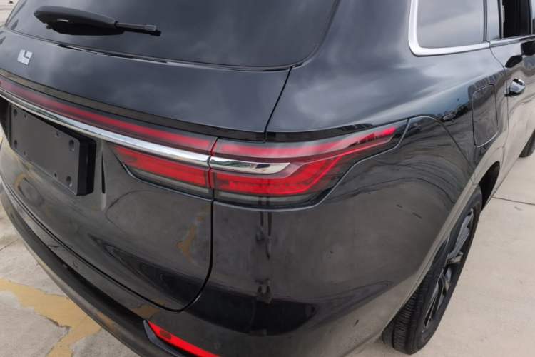 Used Li Auto ONE 2021 Extended-Range 6-Seater Version Right Rear Taillight