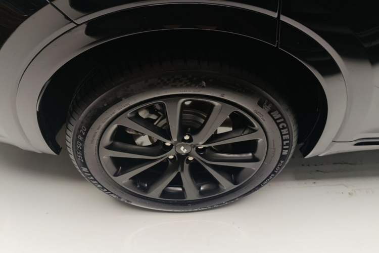 Used Li Auto ONE 2021 Extended-Range 6-Seater Version Right Rear Wheel Hub