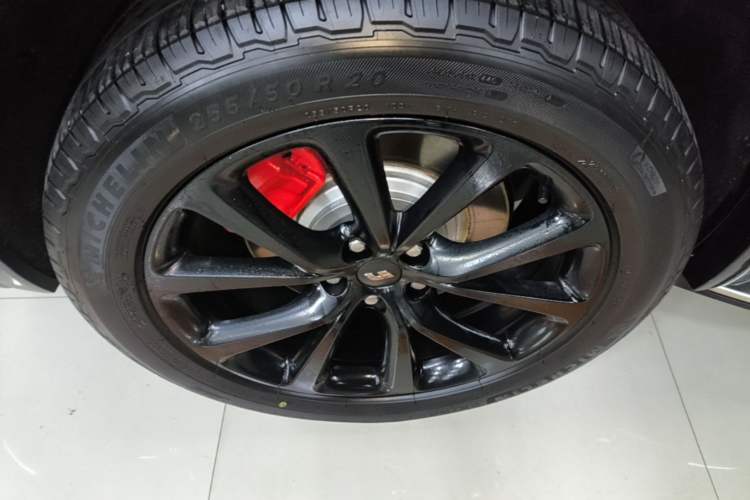 Used Li Auto ONE 2021 Extended-Range 6-Seater Version Right Rear Wheel Hub
