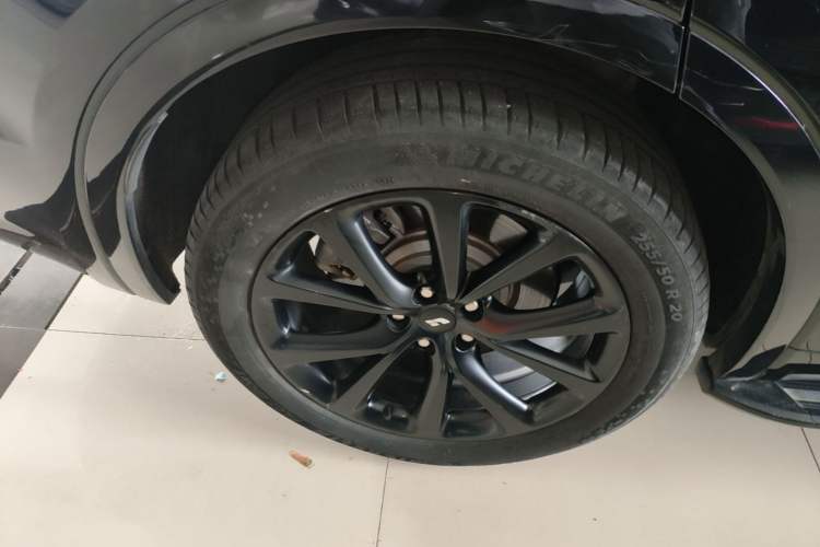 Used Li Auto ONE 2021 Extended-Range 6-Seater Version Right Rear Wheel Hub