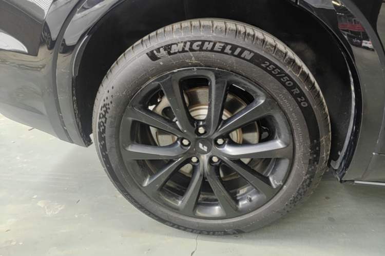 Used Li Auto ONE 2021 Extended-Range 6-Seater Version Right Rear Wheel Hub