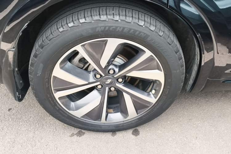Used Li Auto ONE 2021 Extended-Range 6-Seater Version Right Rear Wheel Hub