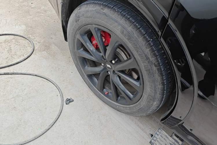 Used Li Auto ONE 2021 Extended-Range 6-Seater Version Right Rear Wheel Hub