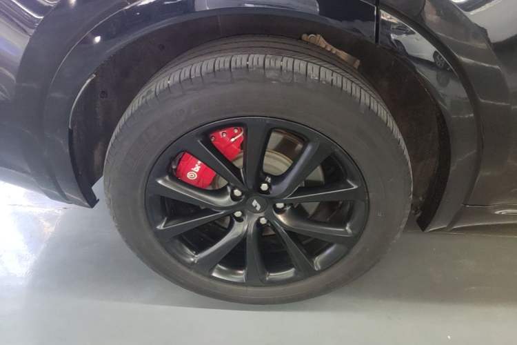 Used Li Auto ONE 2021 Extended-Range 6-Seater Version Right Rear Wheel Hub