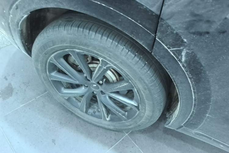 Used Li Auto ONE 2021 Extended-Range 6-Seater Version Right Rear Wheel Hub