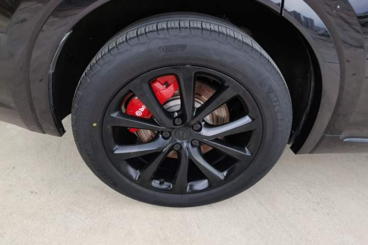 Used Li Auto ONE 2021 Extended-Range 6-Seater Version Right Rear Wheel Hub