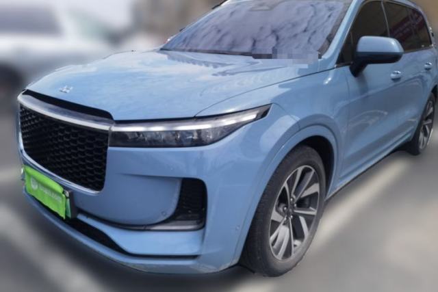 Ojetý Li Auto ONE 2021 Extended-Range 6-Seater Version