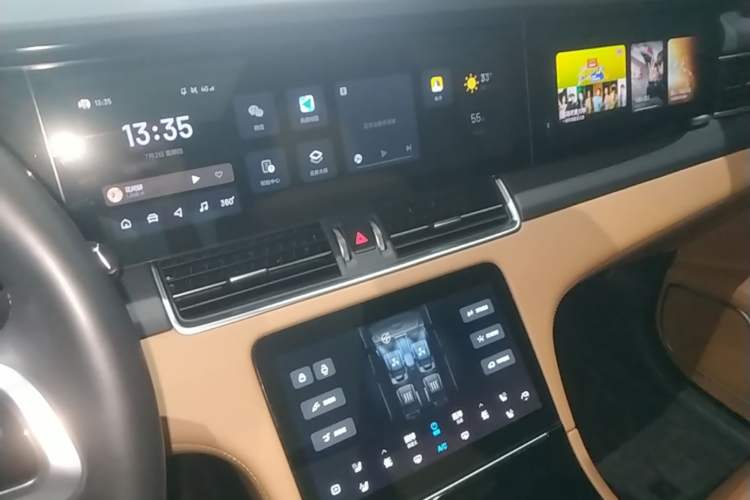 Used Li Auto ONE 2021 Extended-Range 6-Seater Version Audio And AC Panel