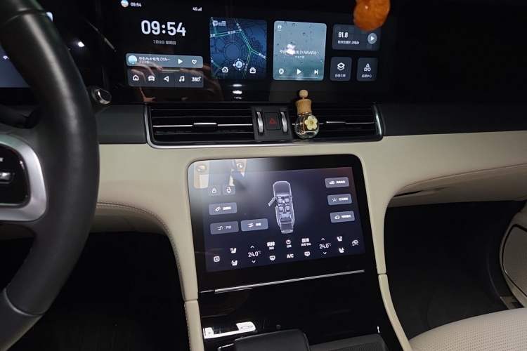 Used Li Auto ONE 2021 Extended-Range 6-Seater Version Audio And AC Panel