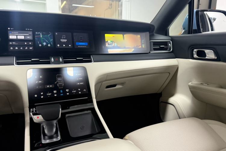 Used Li Auto ONE 2021 Extended-Range 6-Seater Version Audio And AC Panel