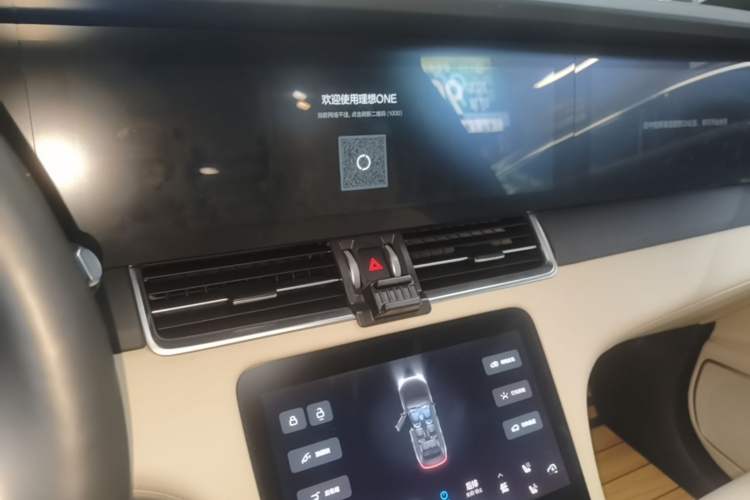 Used Li Auto ONE 2021 Extended-Range 6-Seater Version Audio And AC Panel