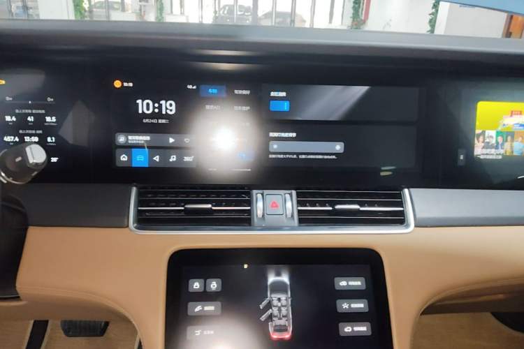 Used Li Auto ONE 2021 Extended-Range 6-Seater Version Audio And AC Panel