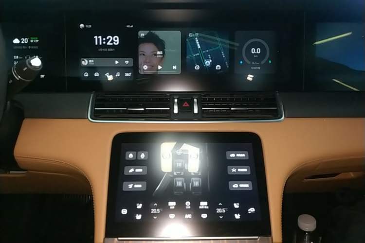Used Li Auto ONE 2021 Extended-Range 6-Seater Version Audio And AC Panel