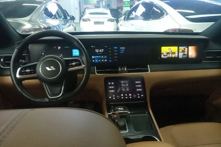 Used Li Auto ONE 2021 Extended-Range 6-Seater Version Center Console