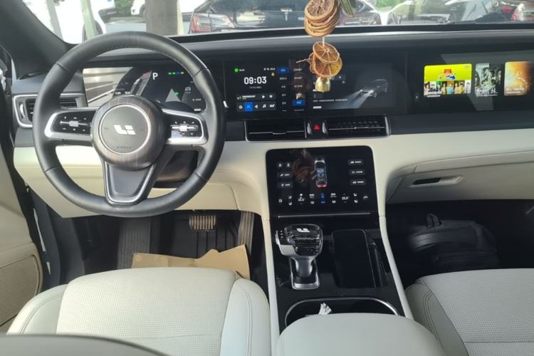 Used Li Auto ONE 2021 Extended-Range 6-Seater Version Center Console